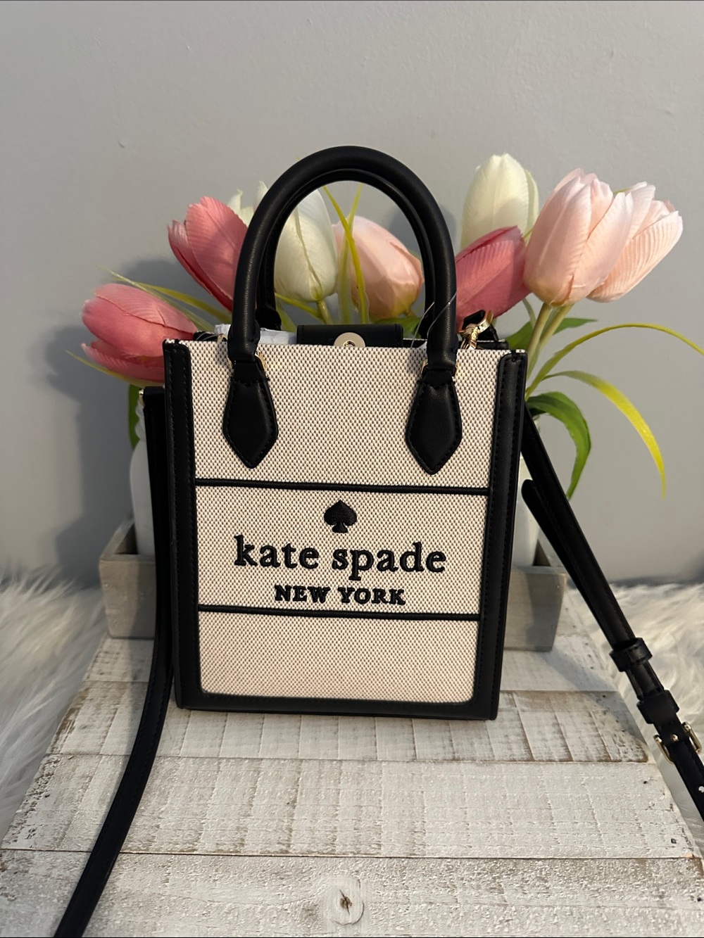Nwt Kate spade Ellie mini canvas bag